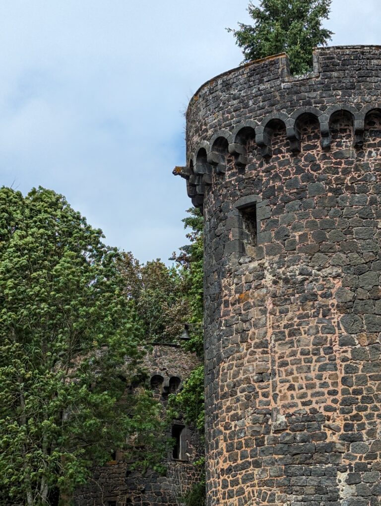 © Bishop Clairmont Archives