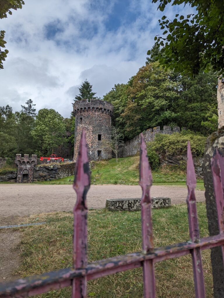 © Bishop Clairmont Archives