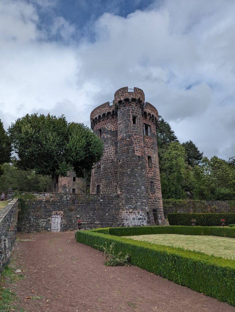 © Bishop Clairmont Archives