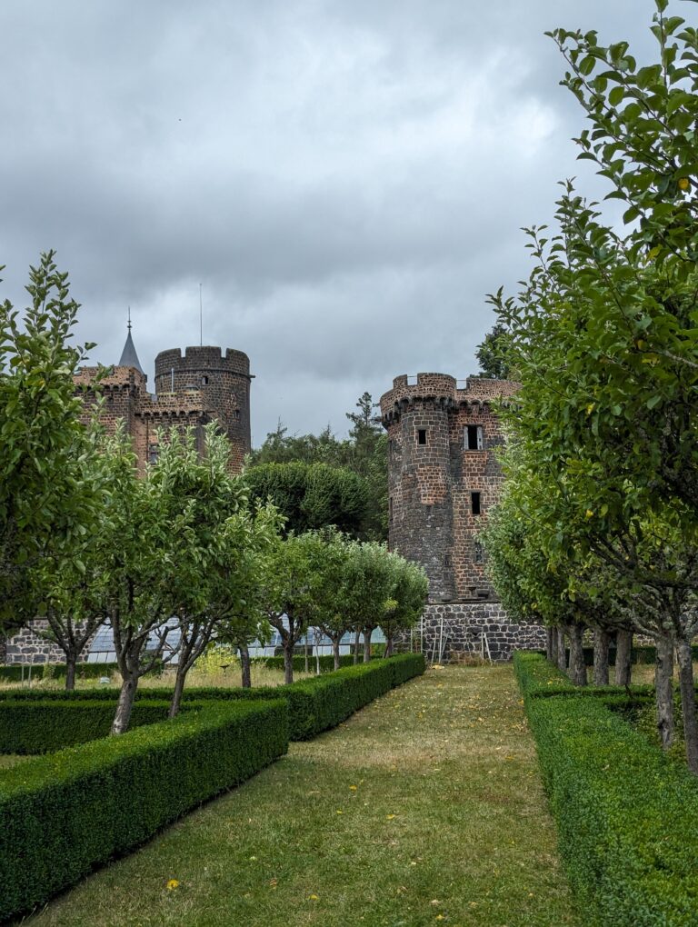 © Bishop Clairmont Archives