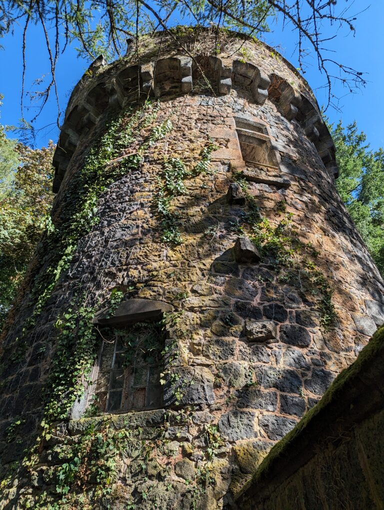 © Bishop Clairmont Archives